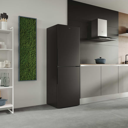 H-Fridge 300 - Black - 252L (HOCT3L517EBK)